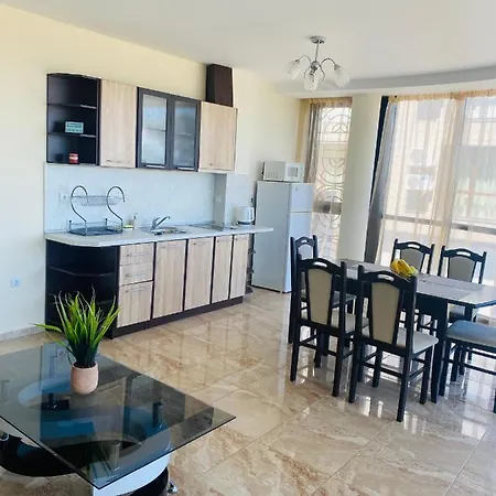 Golden Sea View New Lägenhet *