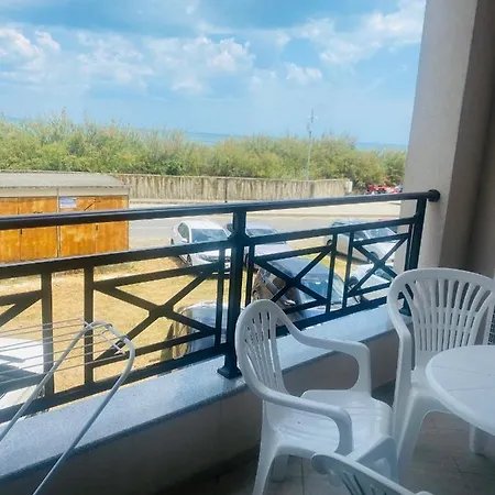 Lägenhet Golden Sea View New *