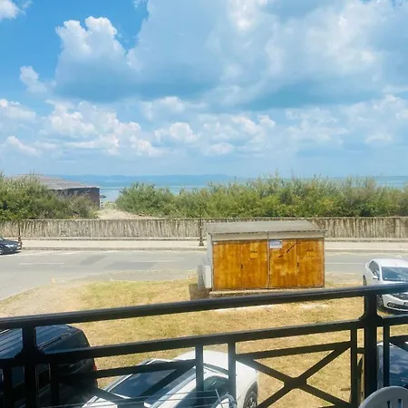 דירה Golden Sea View New