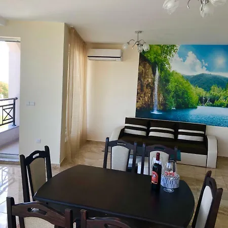 Golden Sea View New Lägenhet *