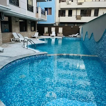 Appartement Golden Sea View New